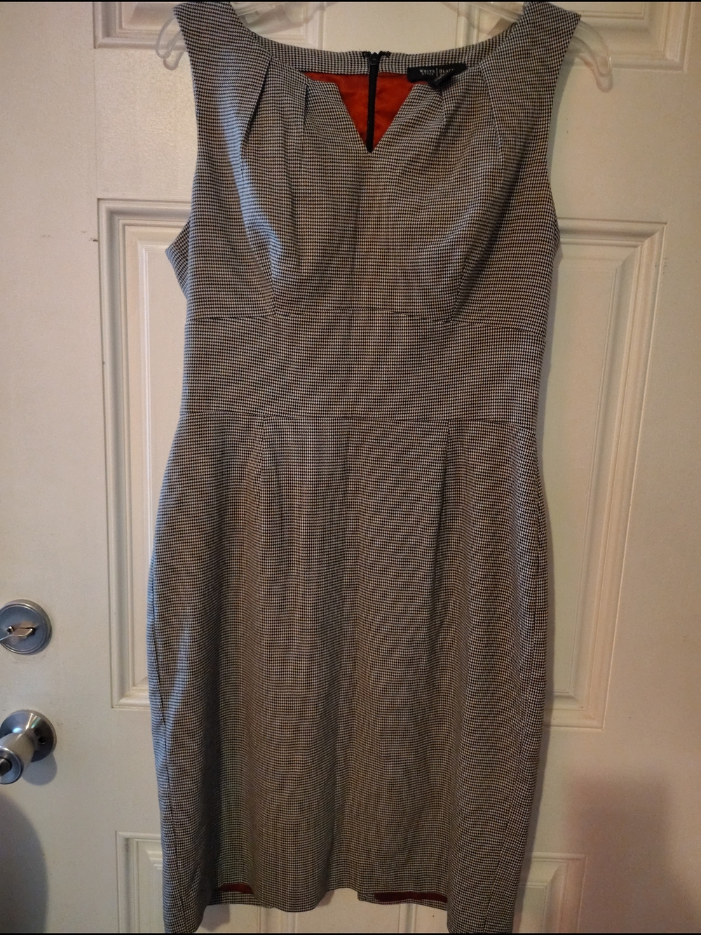 White House Black Market Black and White Sleeveless Sheath Dress Size 8